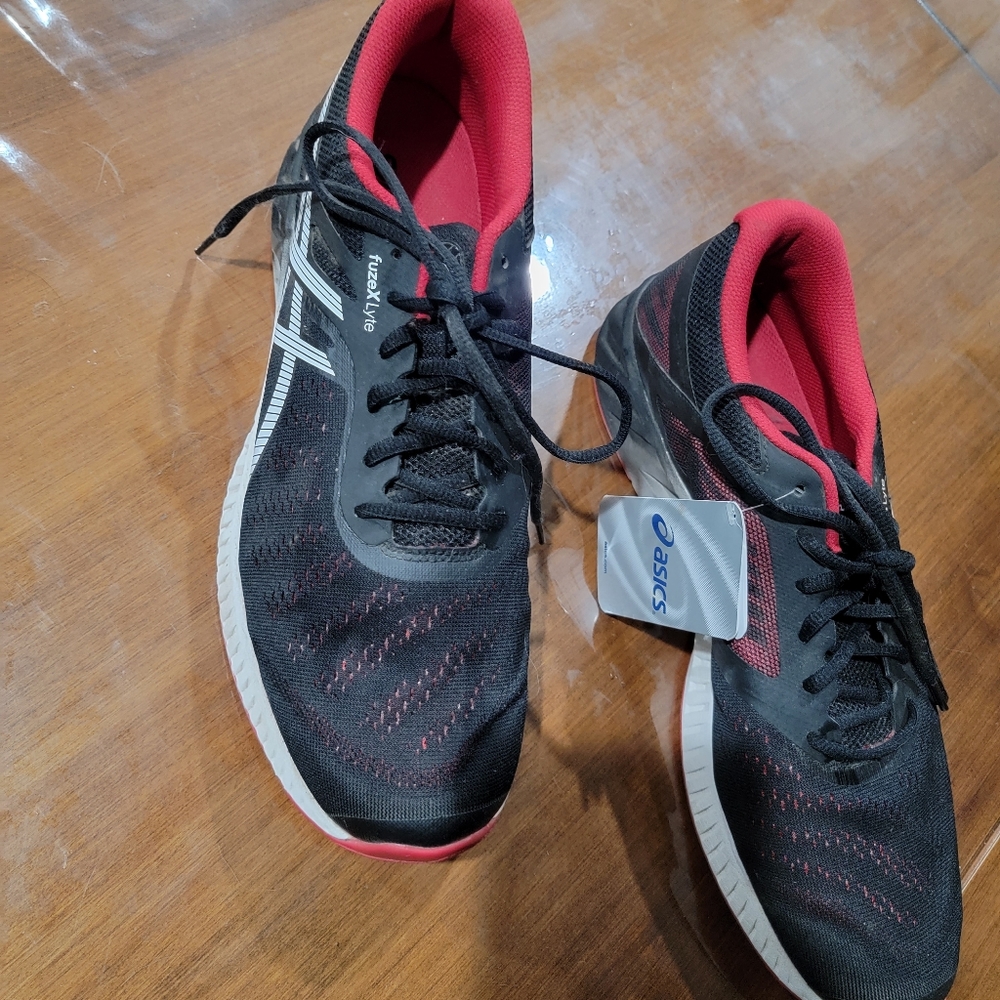 Asics men's shoes size 12